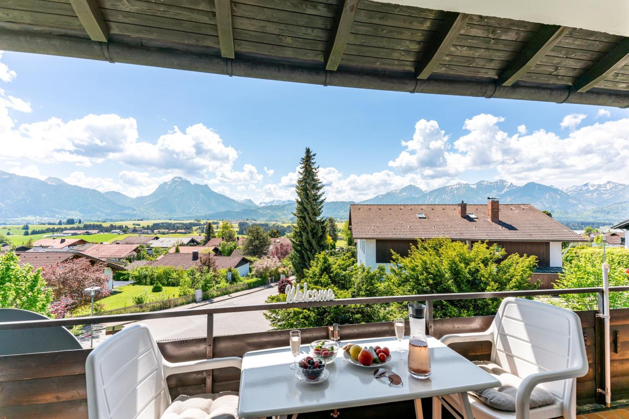 Neuschwanstein-Blick Apartment Füssen Exterior foto
